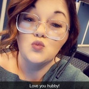 Meet your Posher, Candice